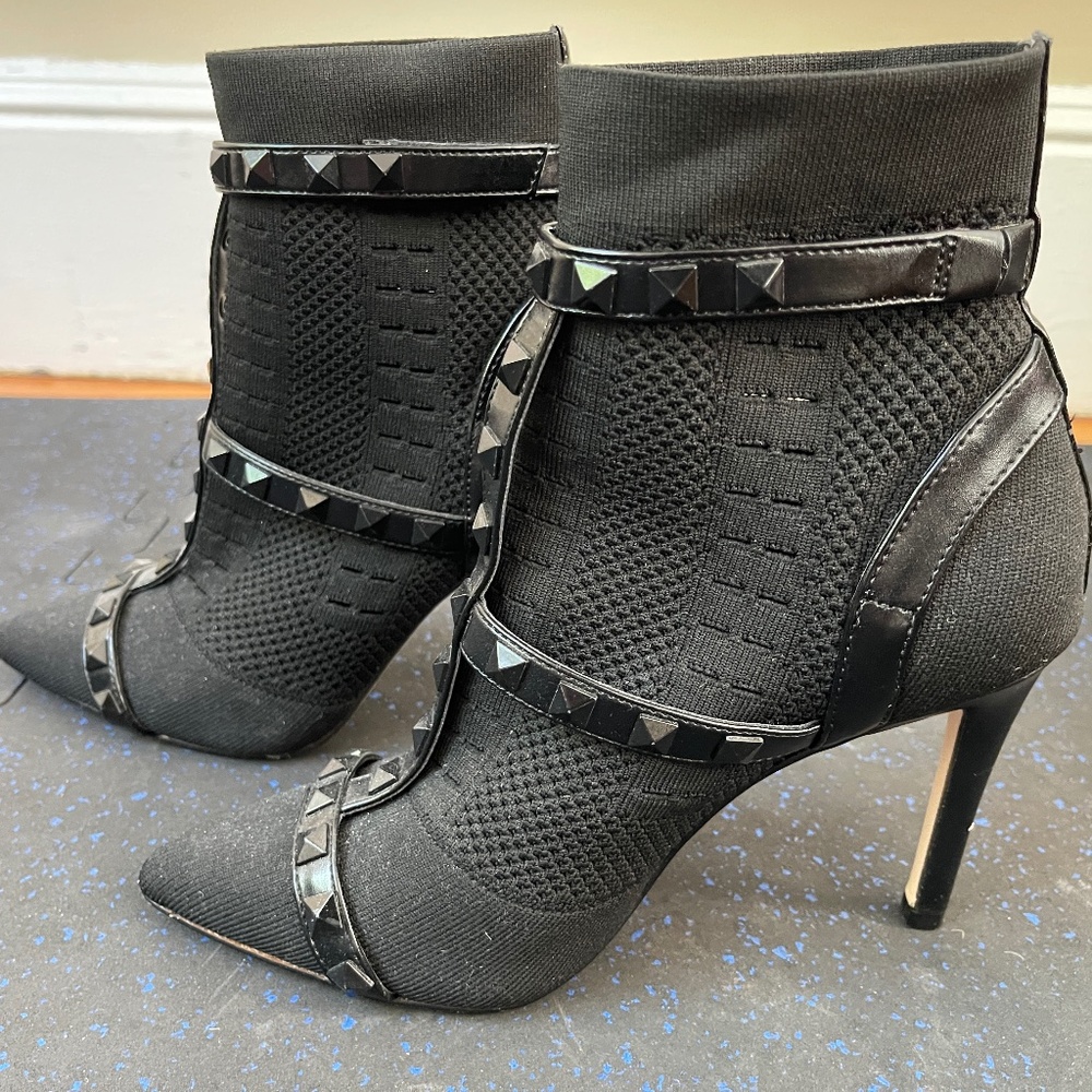 Jessica Simpson Luzita2 Bootie, Black, Size 6